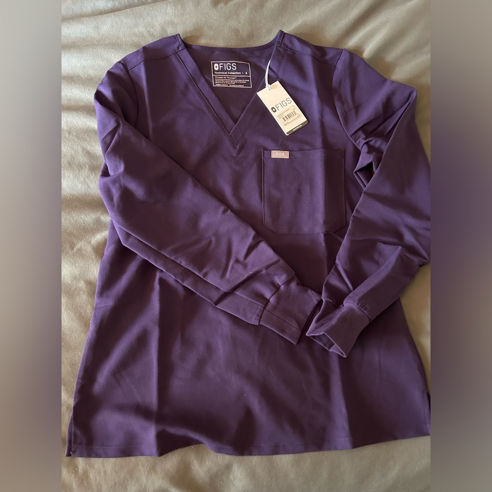 Figs women’s Small long sleeve scrub top